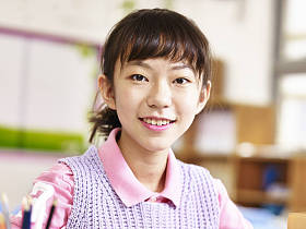 亚洲小学学生的肖像图片