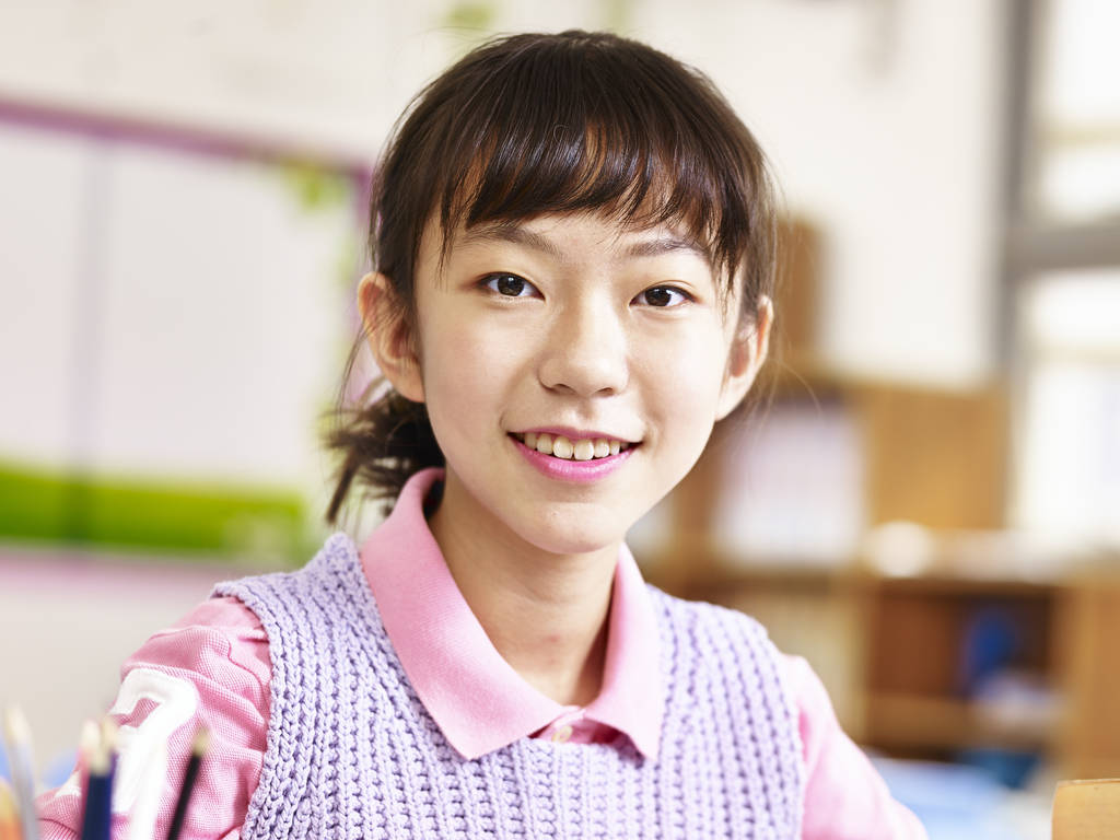 亚洲小学学生的肖像图片