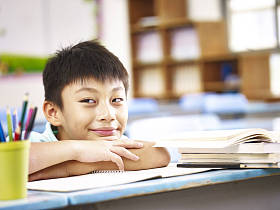 亚洲小学学生