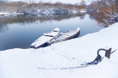 寒江。自然成分.照片