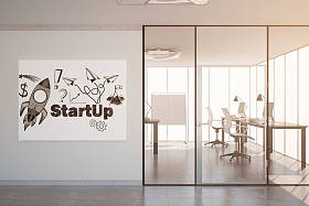 在白板上启动素描