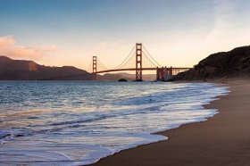 三藩市海滩和日出，加州金门大桥