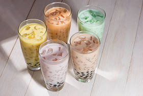 奶茶加冰块图片