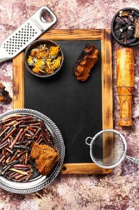 收集的根和草药