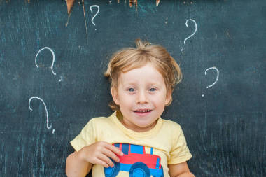 帶問號的孩子男孩