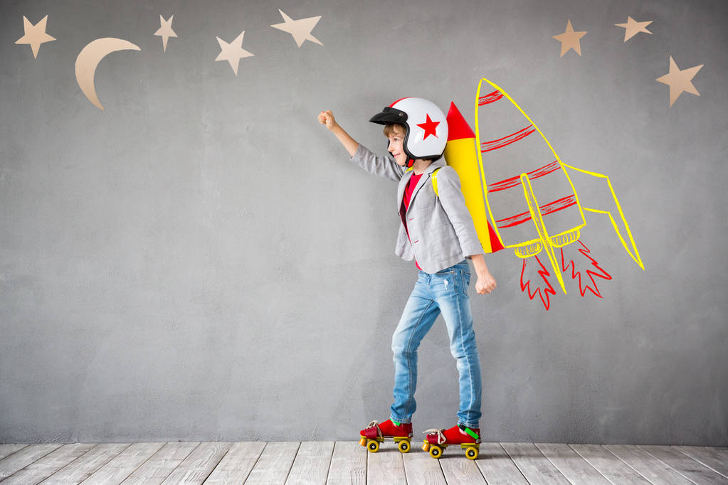 孩子玩喷气式飞行背包 孩子玩喷气式飞行背包