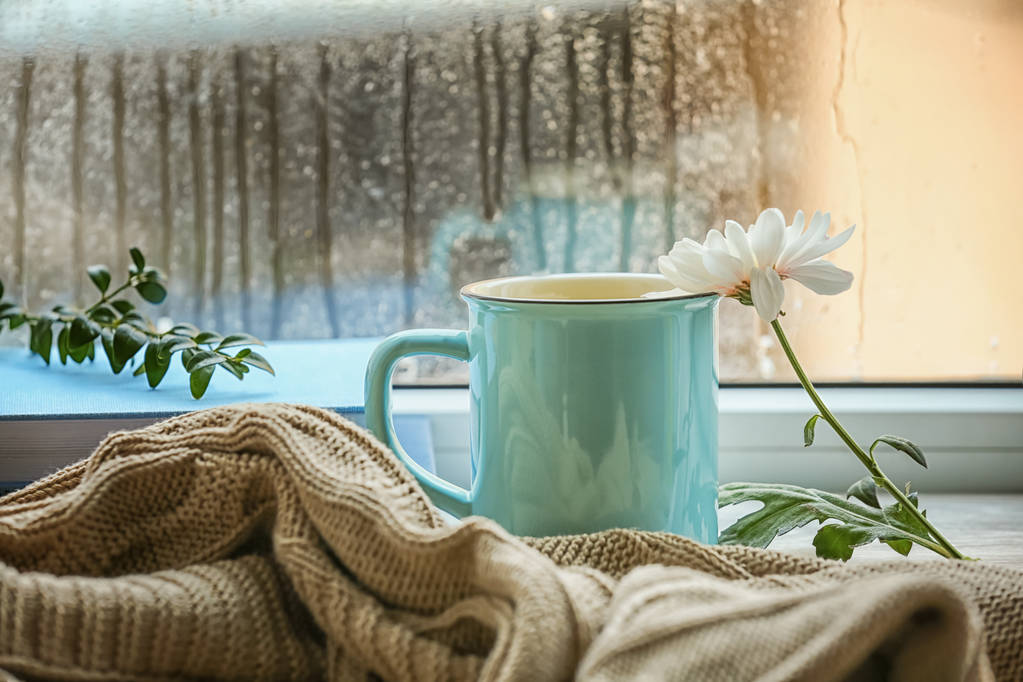 来杯茶在窗台上的组成图片 来杯茶在窗台上的组成图片
