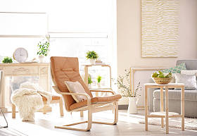 客厅里的内部图片