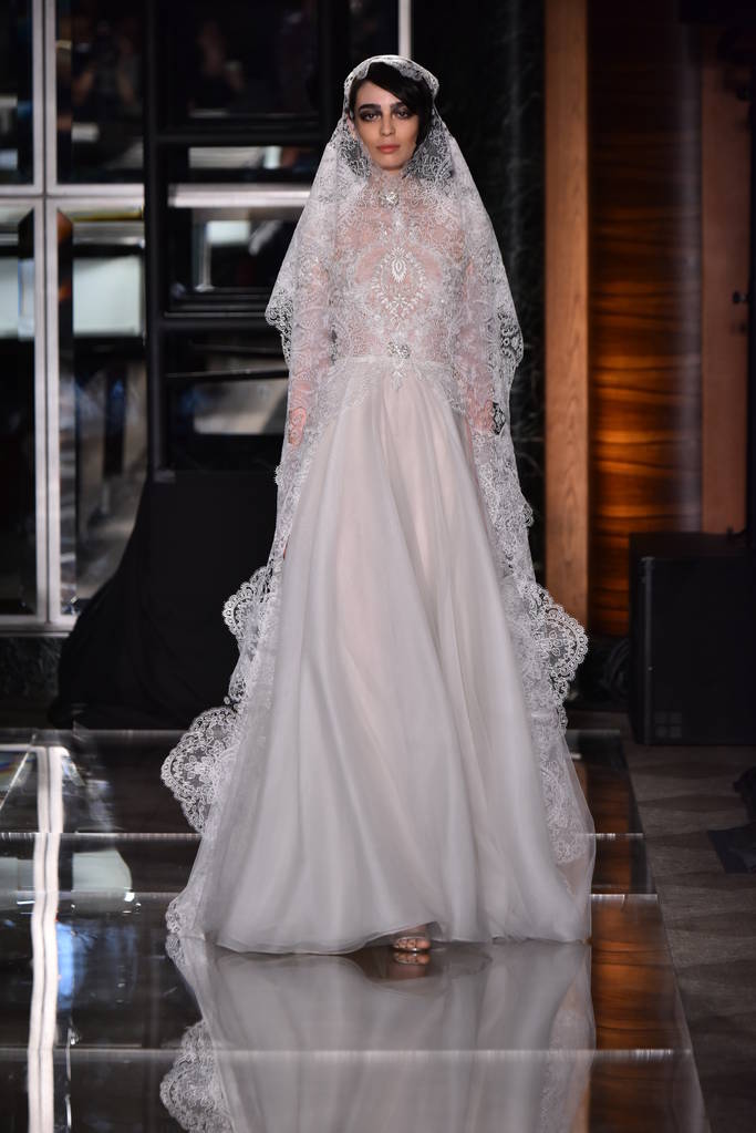 在Tiffany & Co Reem Acra