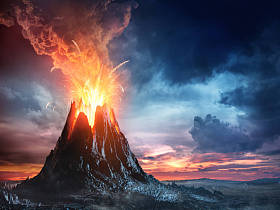 在火山喷发的火山山图片