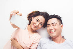 夫妇自拍照合影