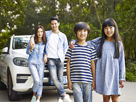 亚洲家庭的道路上