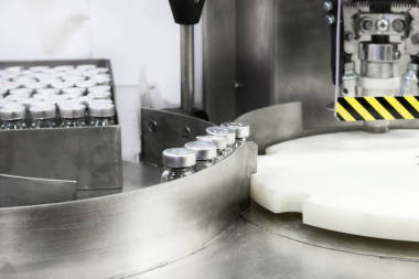 自動機蓋的玻璃瓶