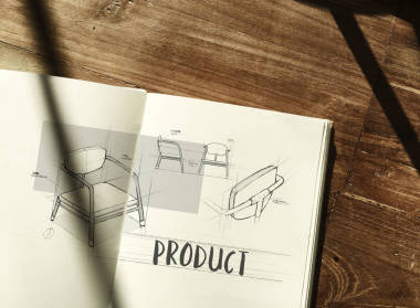 具有打開(kāi)的文本簿的表