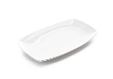 在白色背景上的空盤子