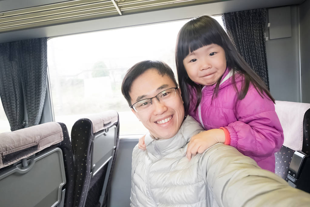 父亲和女儿图片 父亲和女儿图片