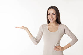 女孩显示空副本空间图片