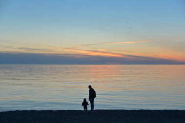 在海上日落圖片