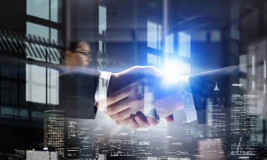 商务贺卡或协议图片