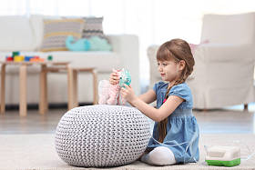 小女孩用雾化器图片