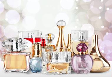 芳香的香水瓶图片