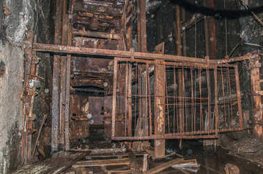 老廢棄礦山.圖片