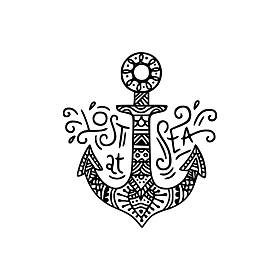 手拉的锚与刻字