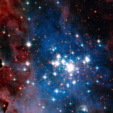 星团特朗 14。银河系中明亮的星星之