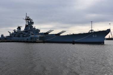Uss 新澤西 (Bb-62) 在新澤西州的卡姆登