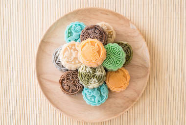 新鲜的月饼图片