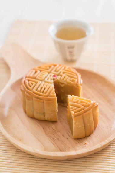 新鮮的月