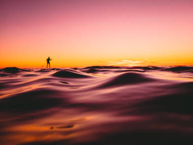 女孩站起來(lái)槳寄宿 