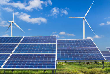 太陽能電池和風(fēng)力渦輪機發(fā)電的電站