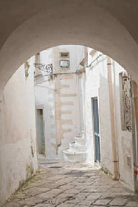 Alley Martin Francapulia, Italy