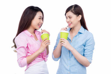 布魯內(nèi)特對(duì)年輕的姐妹