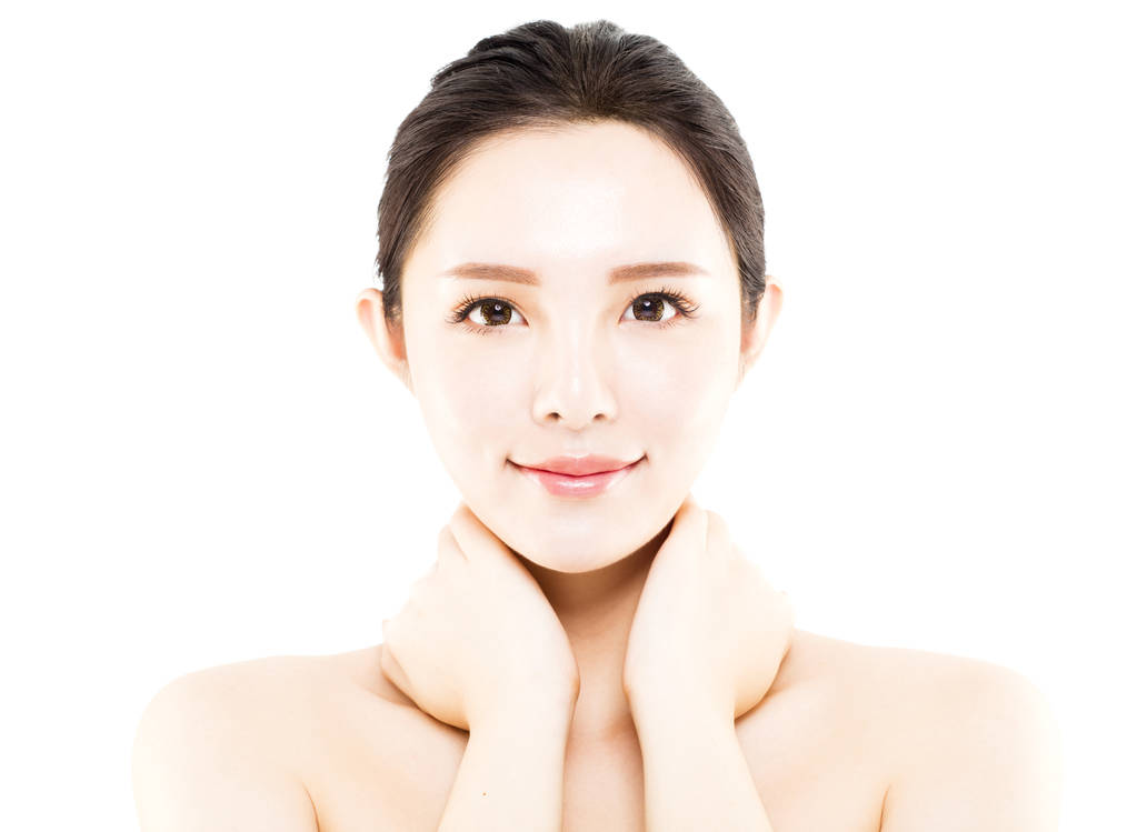 特写年轻美丽的女人脸上白色孤立 特写年轻美丽的女人脸上白色孤立