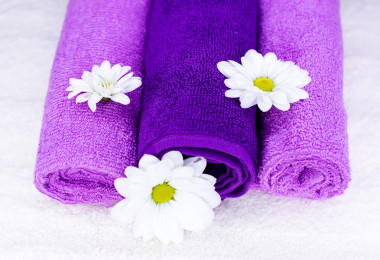 上一條毛巾鮮花