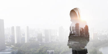 她為成功而奮斗?；旌厦襟w