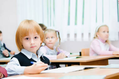 学生在学校的教室