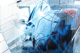 关闭的优雅的汽车。混合媒体图片