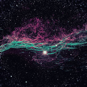 面纱星云在天鹅.图片