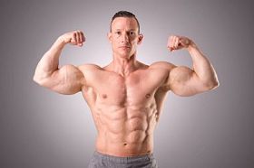 运动员展示肌肉图片