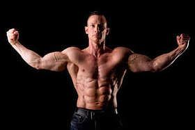 运动员展示肌肉图片