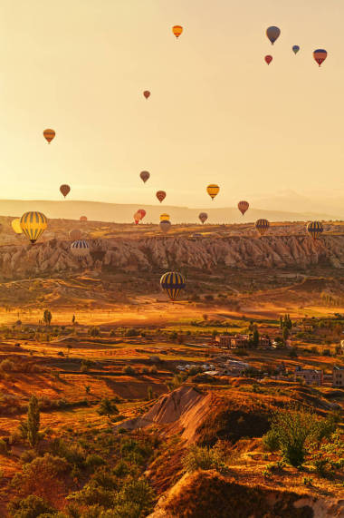 氣球在溫柔柔和的光線，在卡帕多西