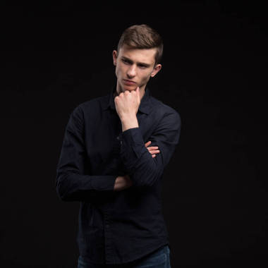 年輕人渴望展示演示文稿圖片