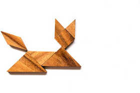 木制七巧板拼图在猫在白色背景上的形状