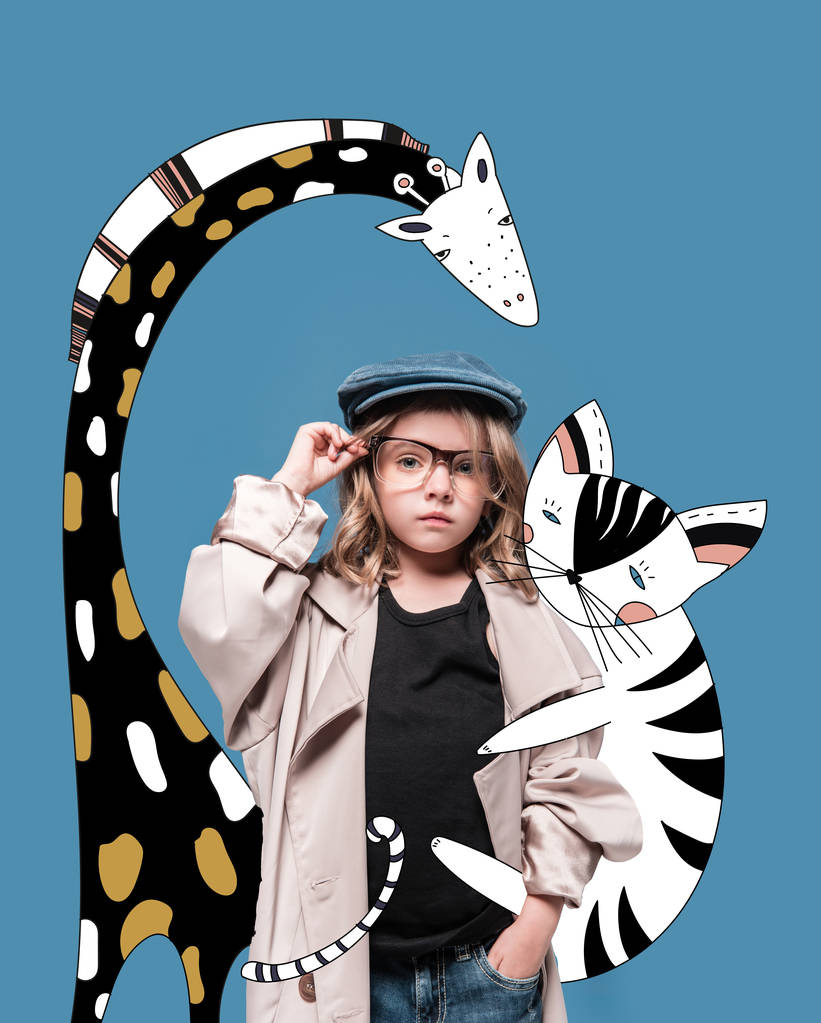 小女孩用神奇的动物 小女孩用神奇的动物