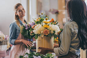 多民族花店的鲜花店图片