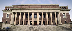 哈佛大学-widener 图书馆入口