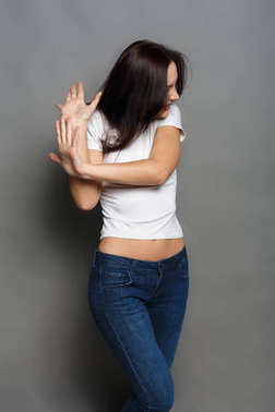 不愉快的感觉,深感厌恶的女人 不愉快的感觉,深感厌恶的女人